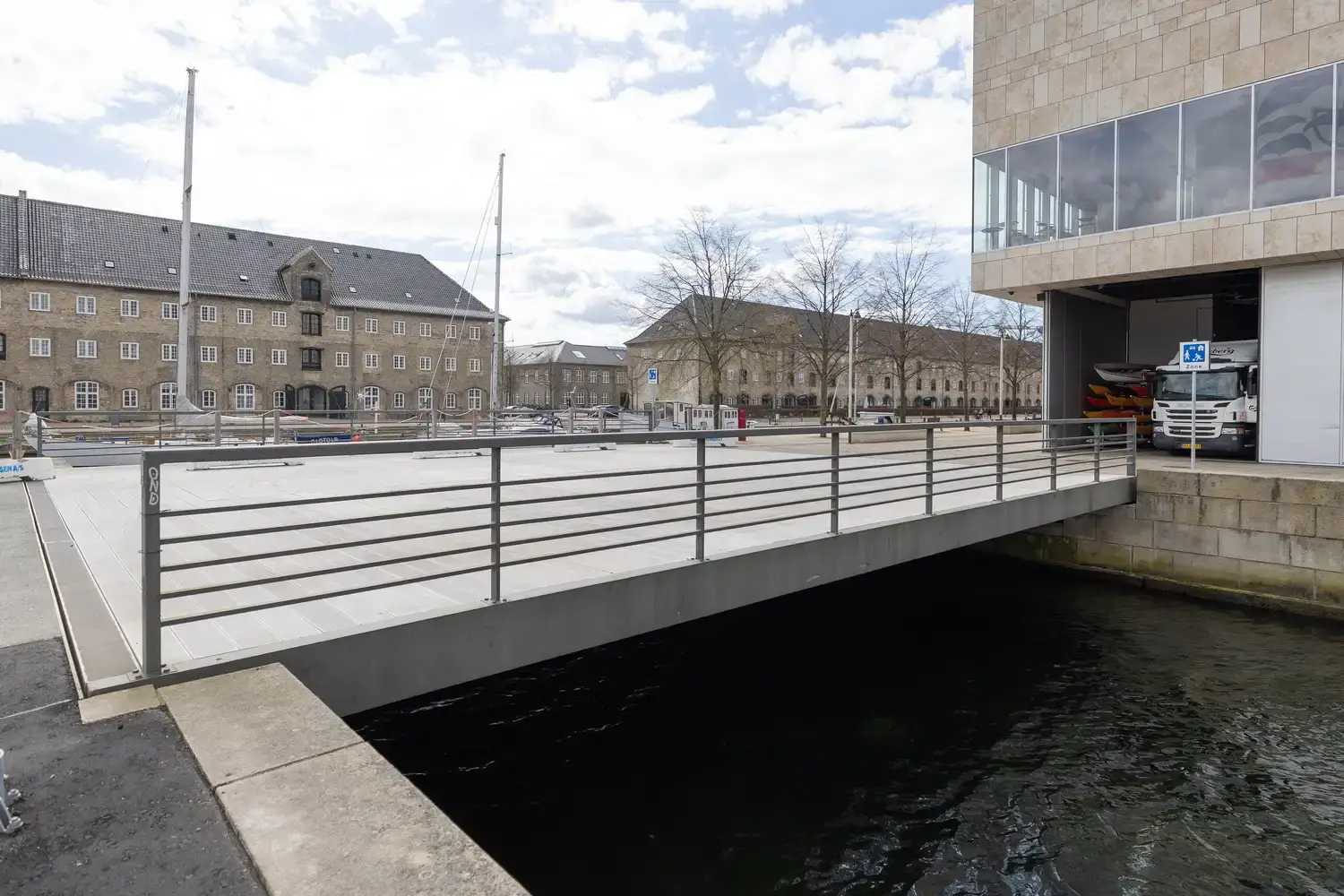 Broer Ved Operaen
